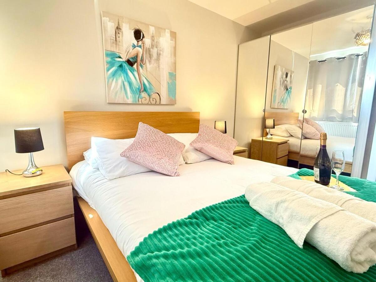 Horizon House, Stunning 2-bedroom Flat 1, Parking, Netflix, Apartamento *