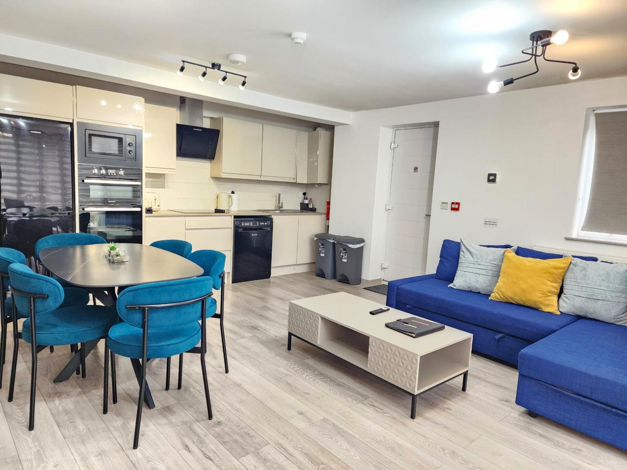 Horizon House, Stunning 2-bedroom Flat 1, Parking, Netflix,